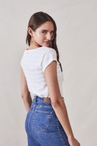 Remera Texturada Escote V Blanco