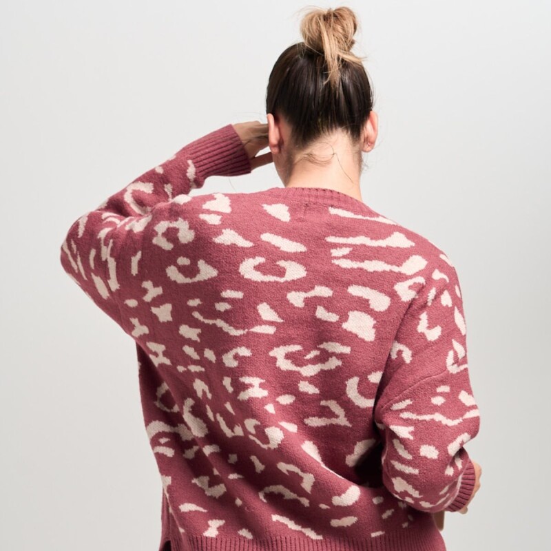 Buzo animal print tejido Burdeo