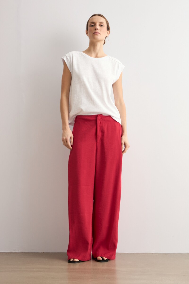Pantalon recto con pinzas carmesí