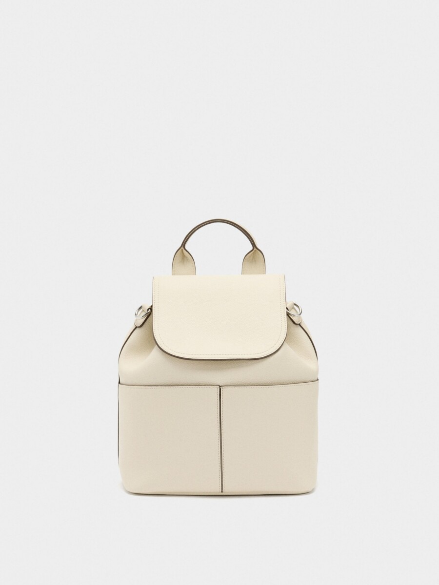 Mochila Con Textura Y Solapa crudo