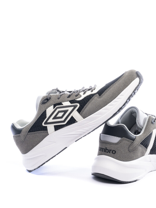 CALZADO HOOD Umbro Hombre 052