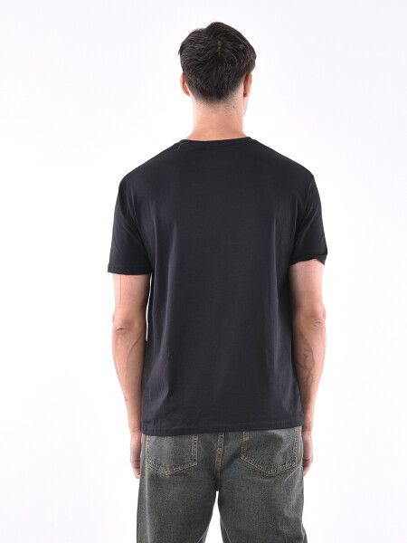 REMERA EDESSA NEGRO