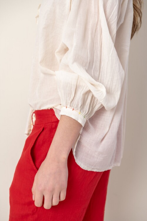 Camisa bordada Camisa bordada