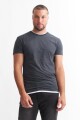 Remera con detalles a contratono GRIS OSCURO