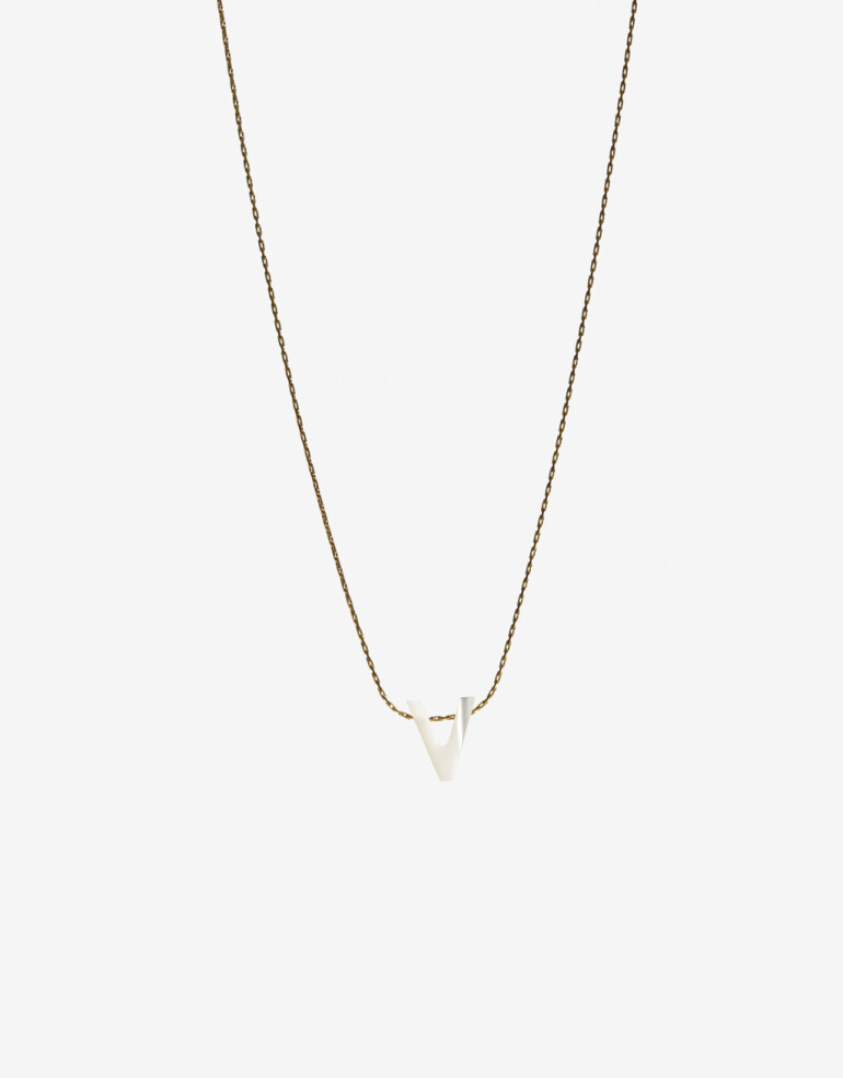 Cadena Corta con Dije Perlas Cadena Corta Con Dije V, Acero - Dorado