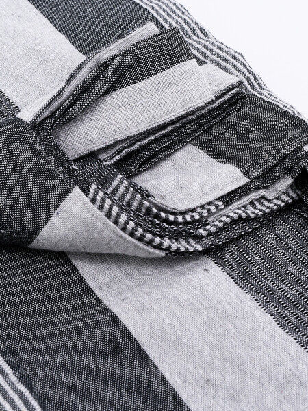 CORTINA RAYAS GRIS
