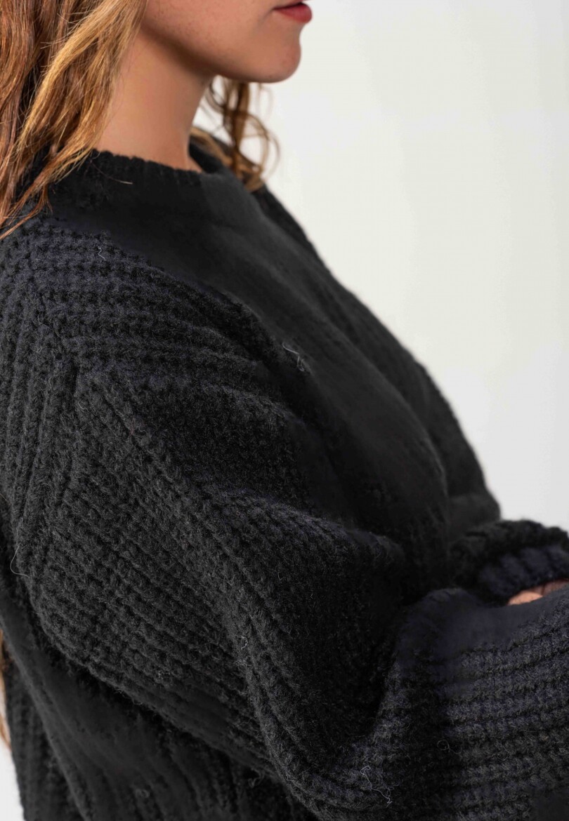 Sweater Escencia Negro