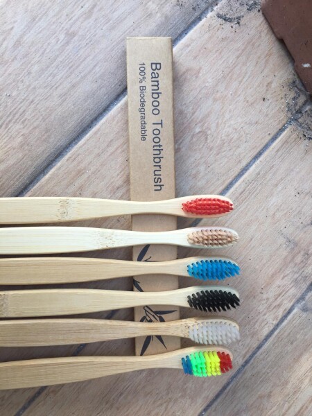 Cepillo de dientes de bambú - 100% biodegradable Rojo
