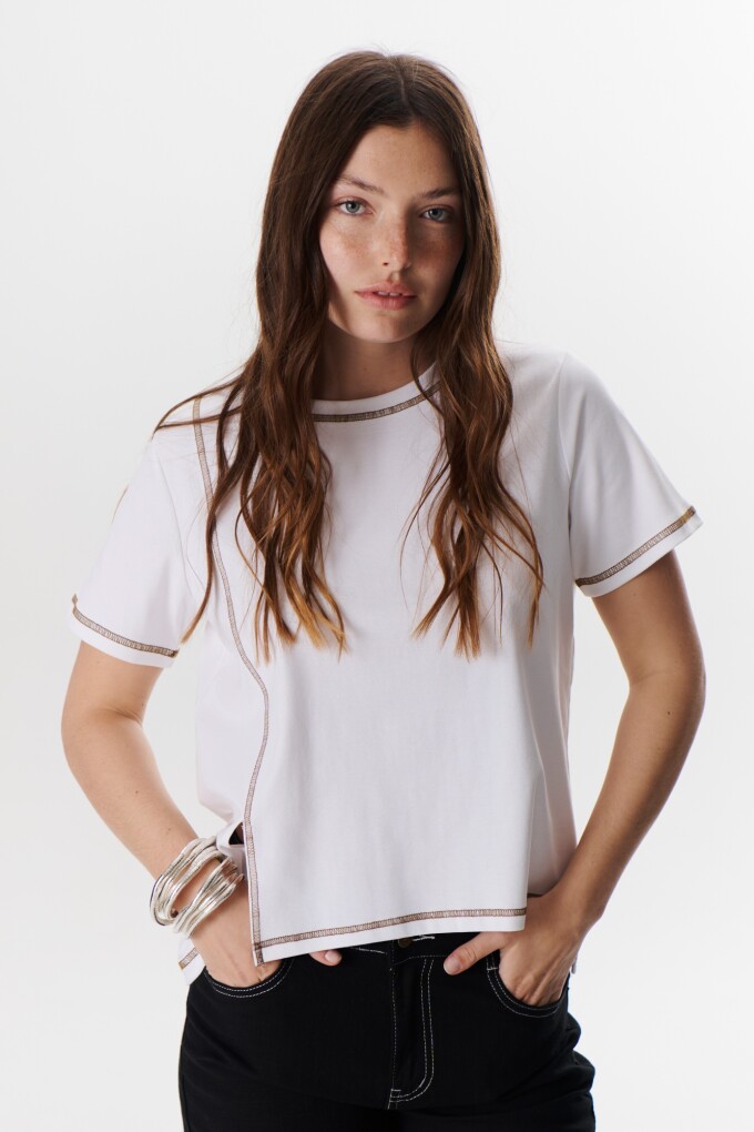 REMERA LARA BLANCO