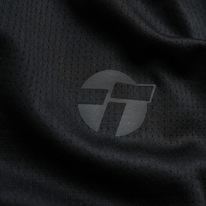 T-SHIRT MC MEN RNG GD NEGRO