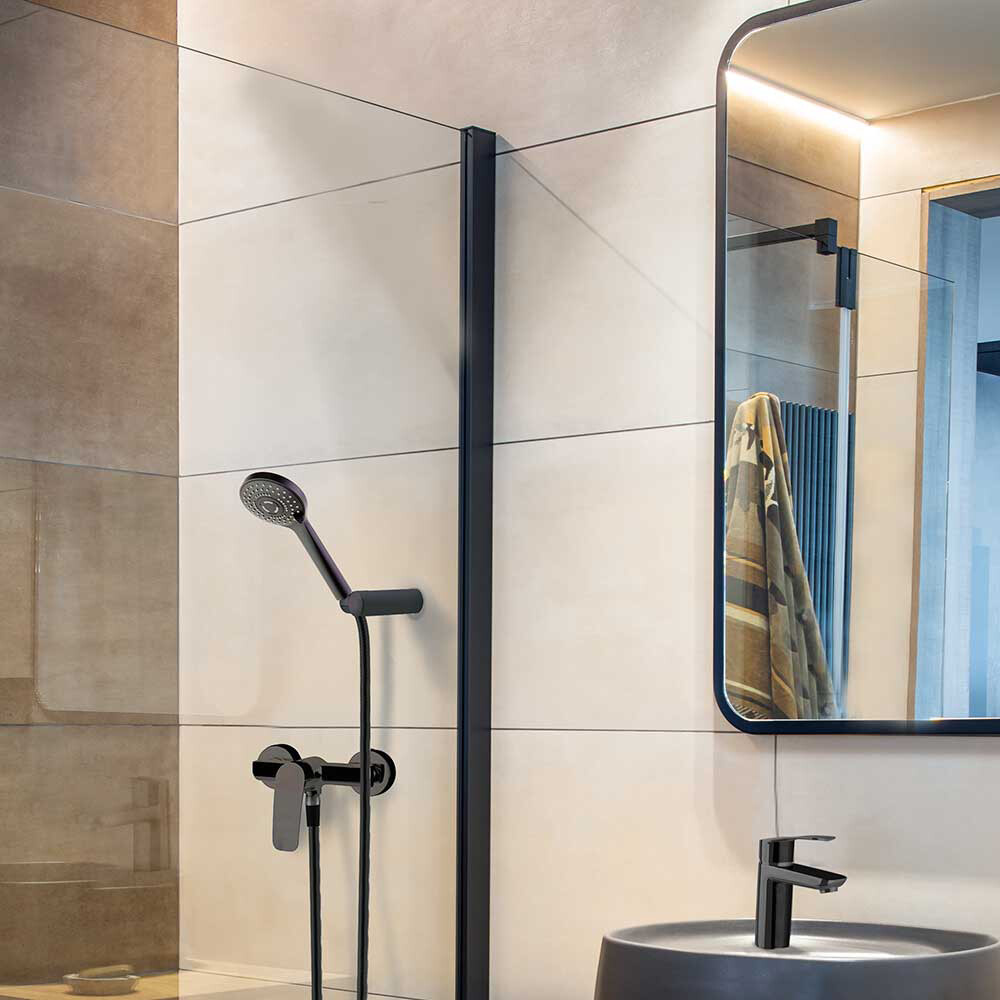 GRIFERÍA DE DUCHA MODELO NEW FLY NEGRO MATE RAMON SOLER Grifería De Ducha Modelo New Fly Negro Mate Ramon Soler