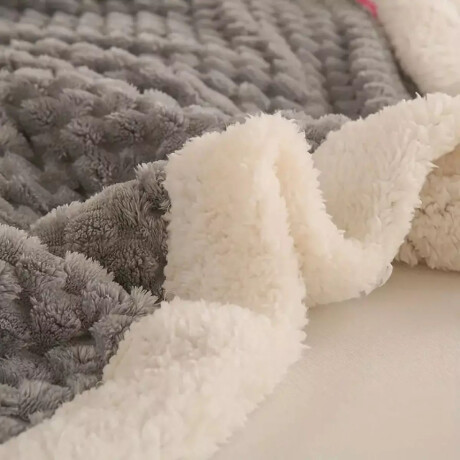Set Invierno Frazada Polar 2 Plazas + Calienta Cama CuorI Gris Verdoso