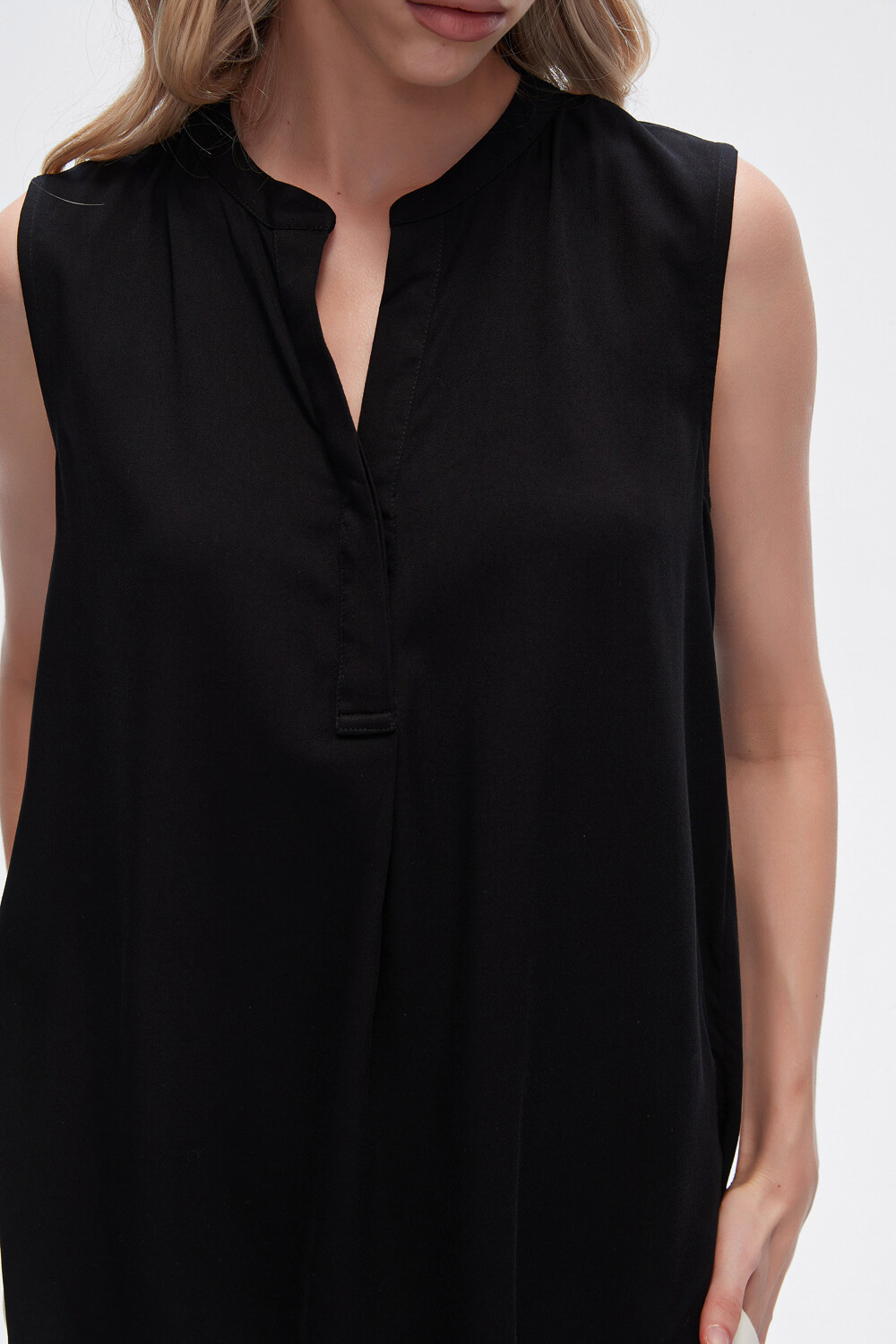 Blusa Tavia Negro