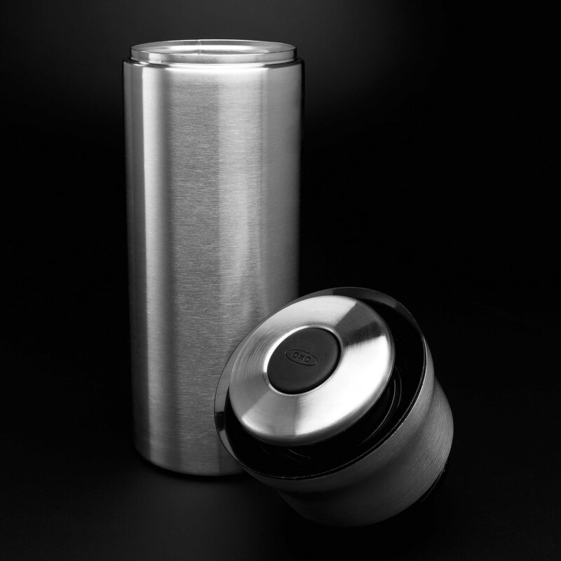Coctelera de acero inoxidable - Oxo Coctelera de acero inoxidable - Oxo