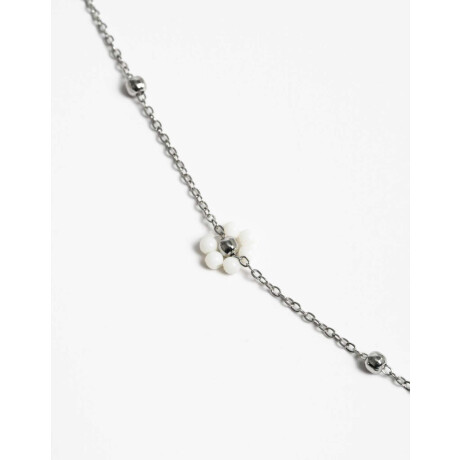 Collar Corto Beads Flores Plateado Rodio