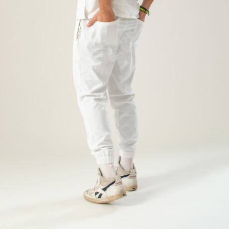 PANTALON UNISTORE MODELO JOGGER BLANCO PANTALON UNISTORE MODELO JOGGER BLANCO