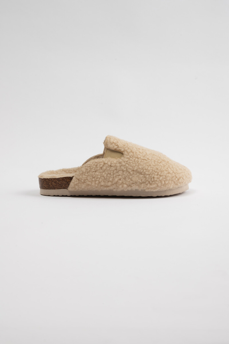 Zueco corderito Beige