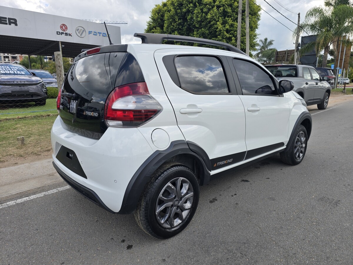 Fiat Mobi Trekking 1.0 Extra Full | Permuta / Financia Fiat Mobi Trekking 1.0 Extra Full | Permuta / Financia