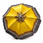 SOMBRILLA DE PLAYA CON DISEÑOALT • 2.30 x 2.40cm SOMBRILLA DE PLAYA CON DISEÑOALT • 2.30 x 2.40cm