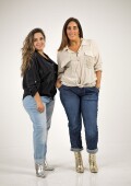 Camisa de lino con flor bordada en bolsillo Beige