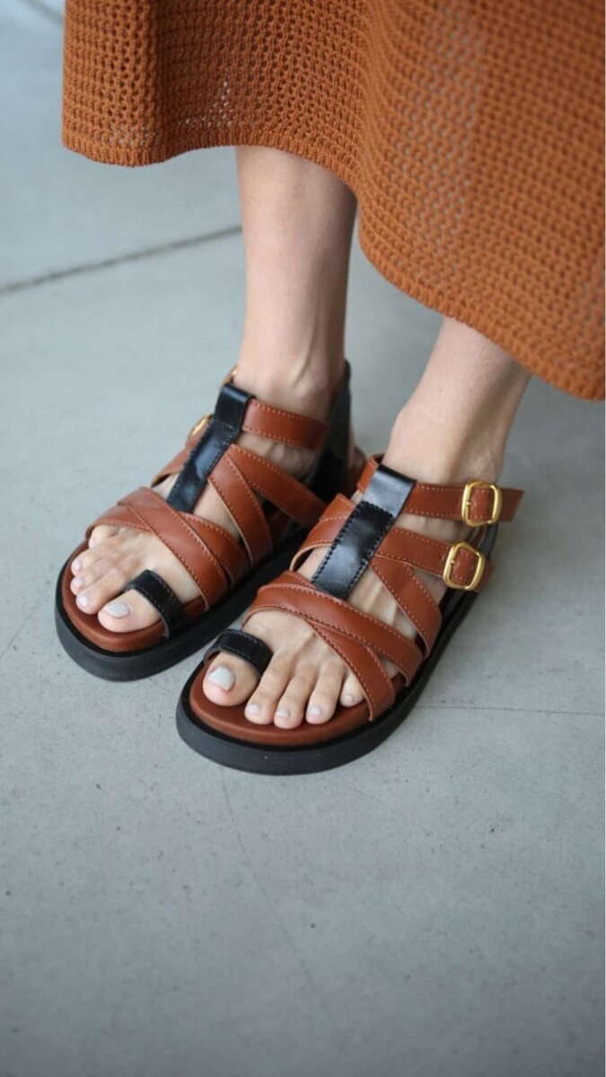 Sandalia Roma - Suela Y Negro 