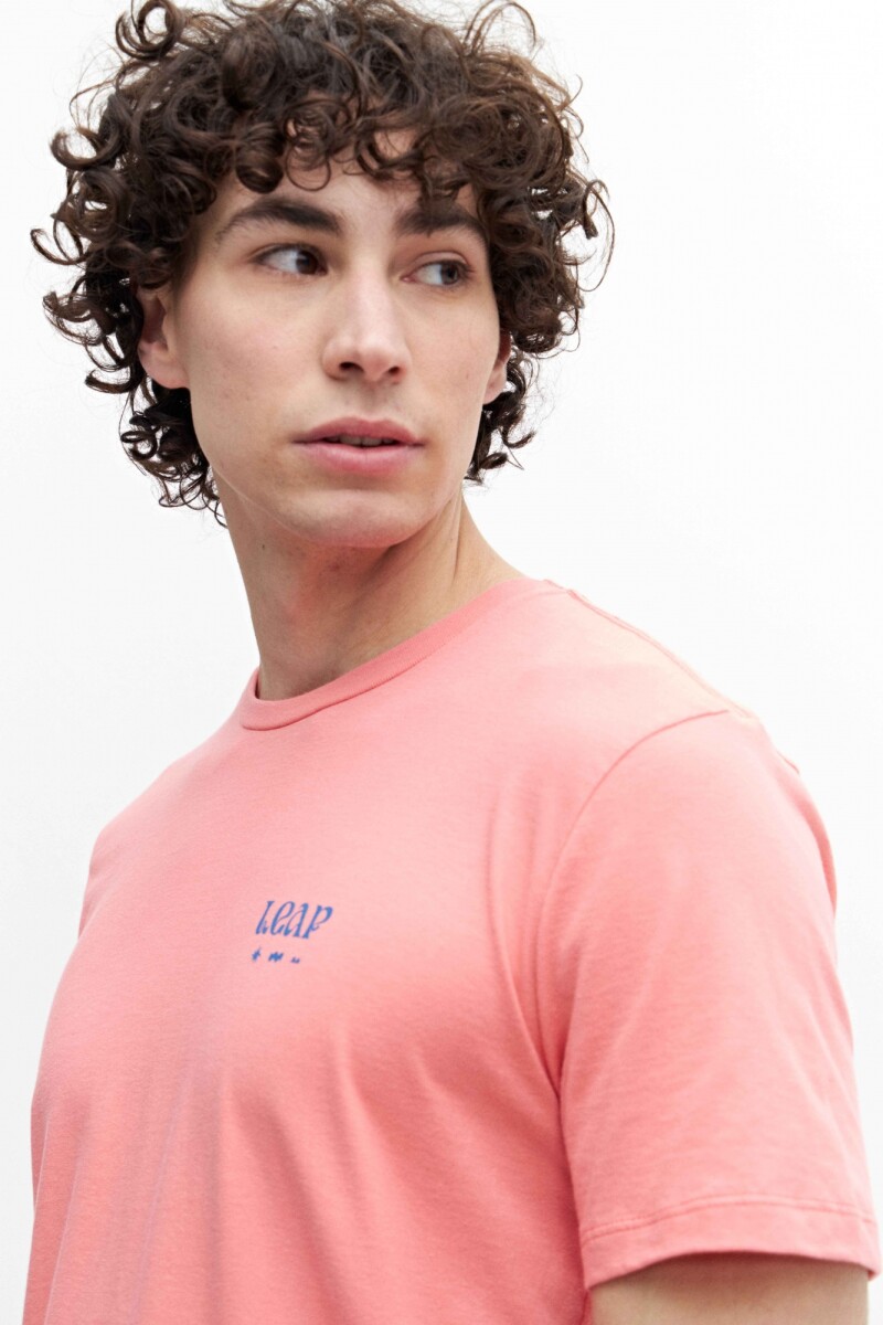 Remera Benedict - Coral 