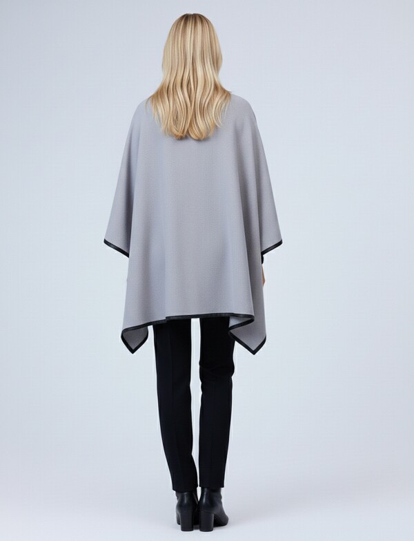 Ruana Botones Ribete GRIS