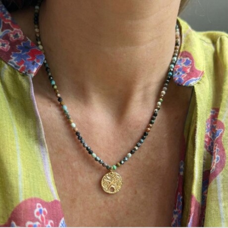 Collar Piedras V Collar Piedras V