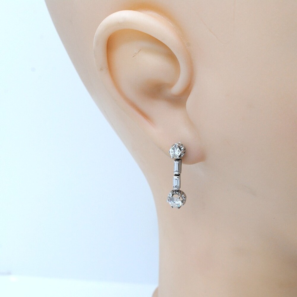 Caravanas en oro 18k blanco y brillantes Caravanas en oro 18k blanco y brillantes