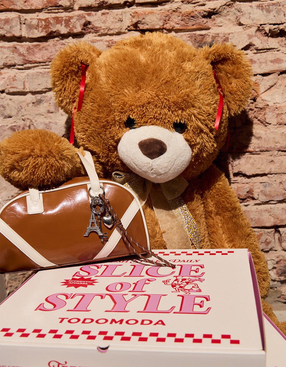 Cartera Bowling Con Charms 