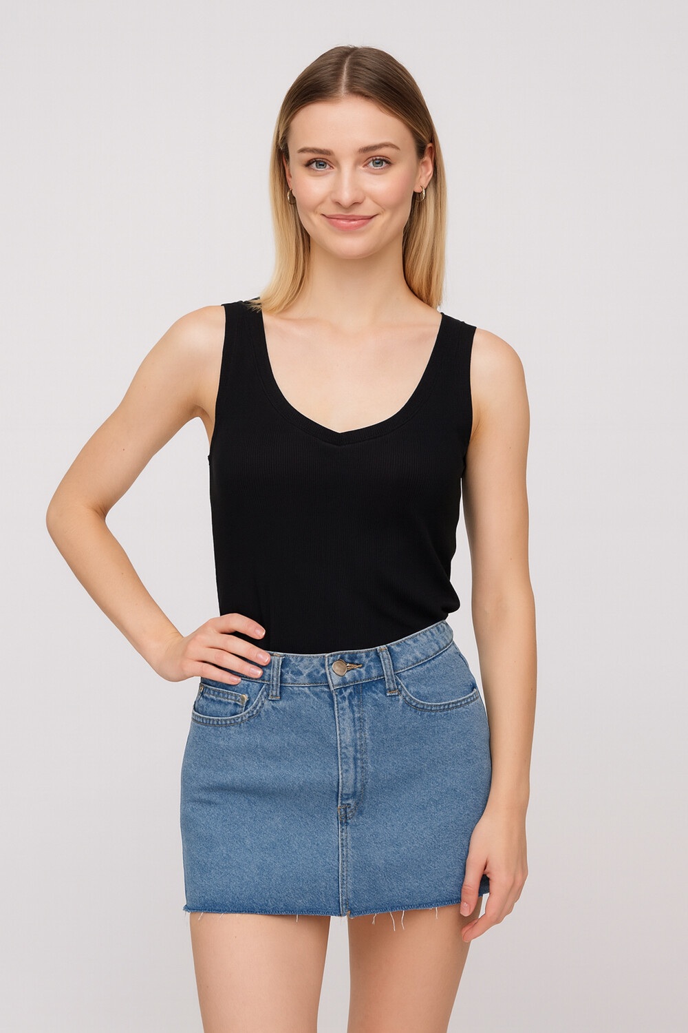Musculosa Luki Negro