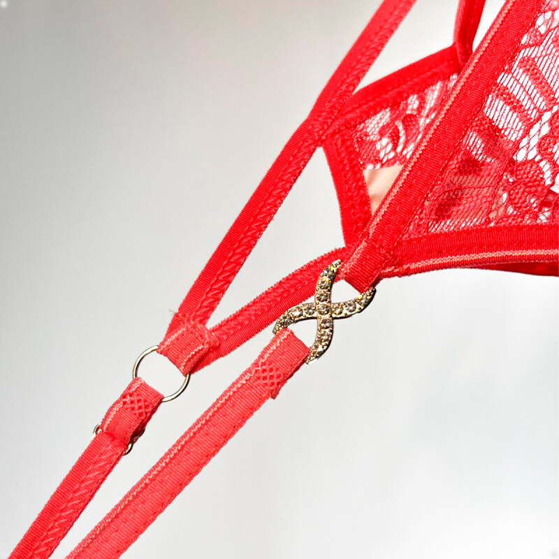 Tanga Colaless Ajustable De Encaje Rojo