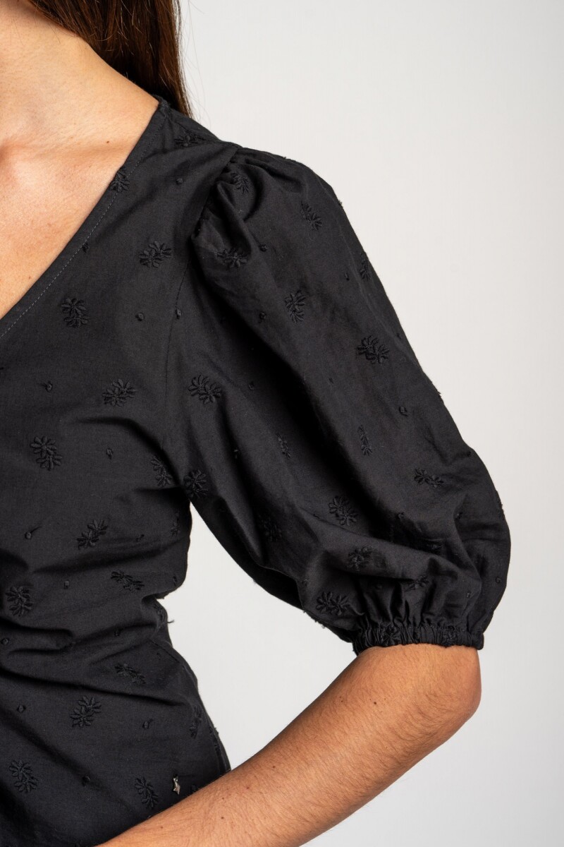 Blusa Bordada Frunces Negro