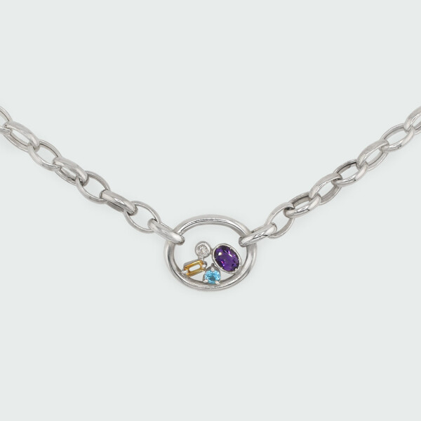 Colgante y cadena Petra de plata con piedras semipreciosas y brillante. Colgante y cadena Petra de plata con piedras semipreciosas y brillante.