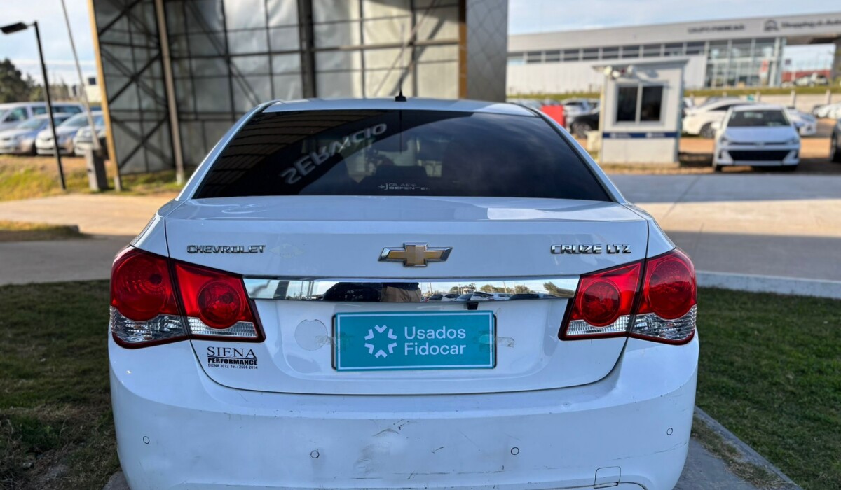 Chevrolet Cruze 1,8 MT LTZ - 2012 Chevrolet Cruze 1,8 MT LTZ - 2012