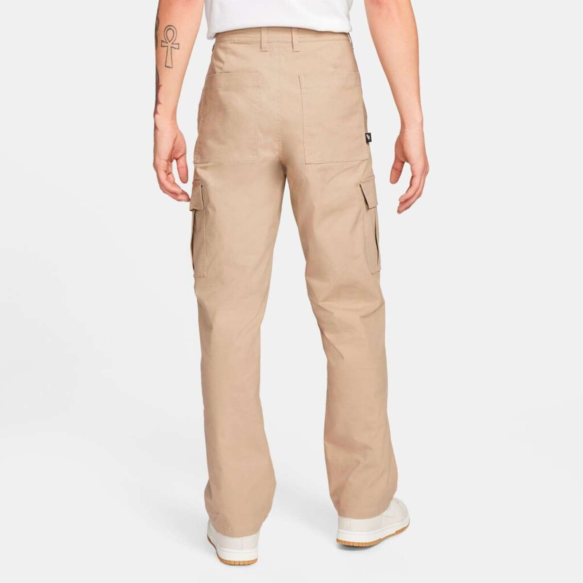 pantalon nike crema