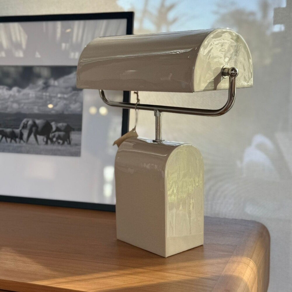 Lámpara de mesa Banker, crema Lámpara de mesa Banker, crema