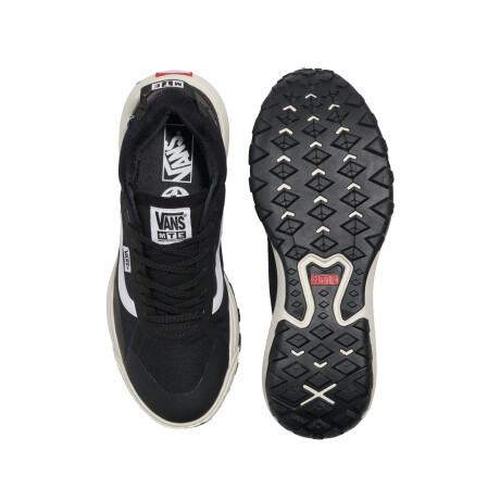 VANS MTE CROSSPATH Black White
