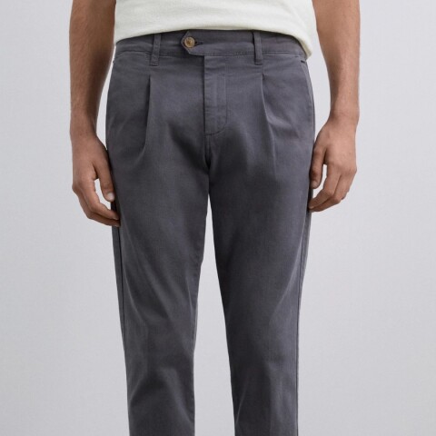 Pantalon pinzas Gris