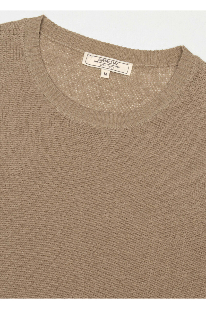 Remera tejida a la Base CAMEL