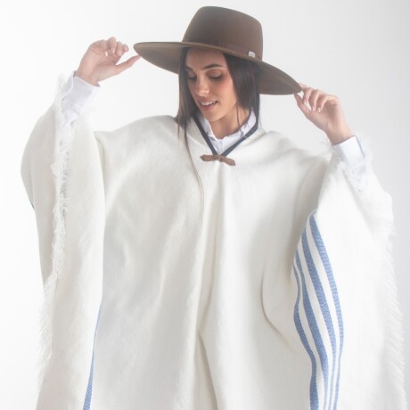 Poncho Patrio Grueso Poncho Patrio Grueso