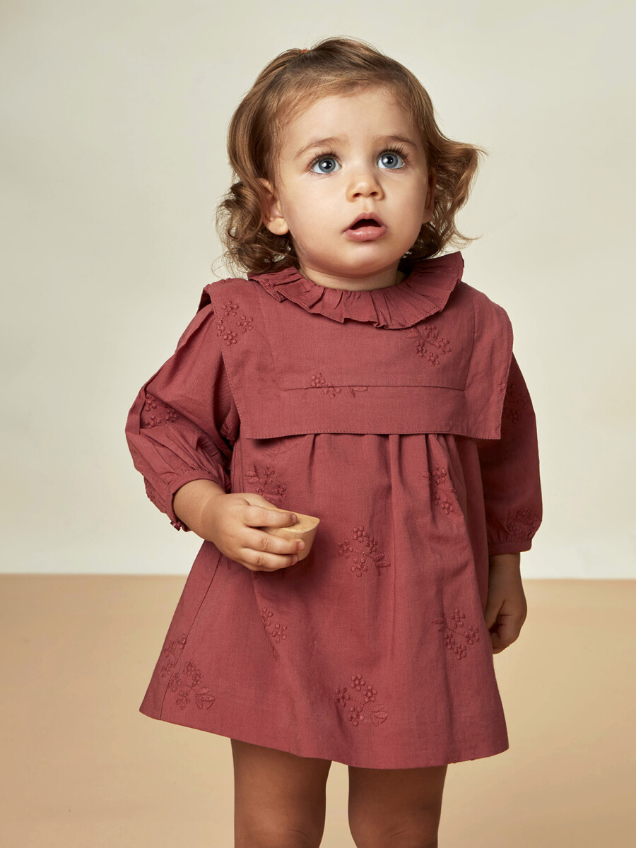 Vestido Tejido Bordado Coral Oscuro