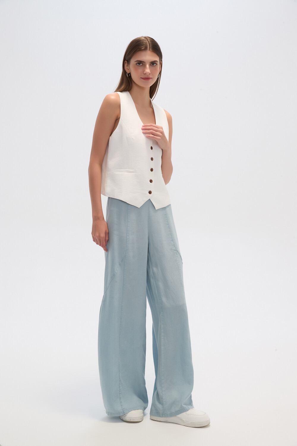 Pantalon Dismina Celeste Claro