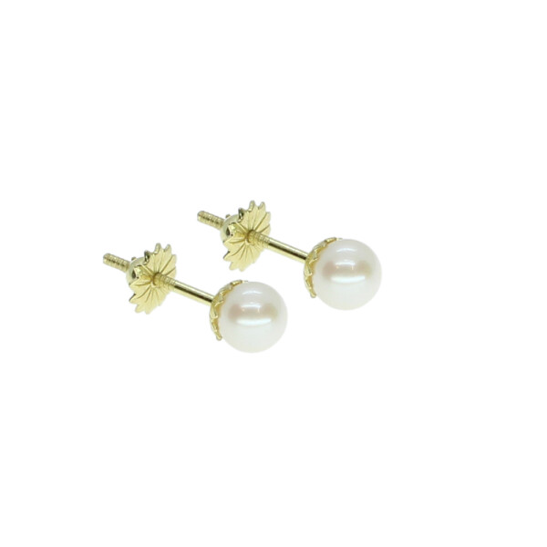 Caravanas de oro amarillo 18k con perlas de cultivo de 4.75mm Caravanas de oro amarillo 18k con perlas de cultivo de 4.75mm