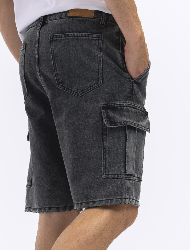 Bermuda Jean Cargo Gris Oscuro