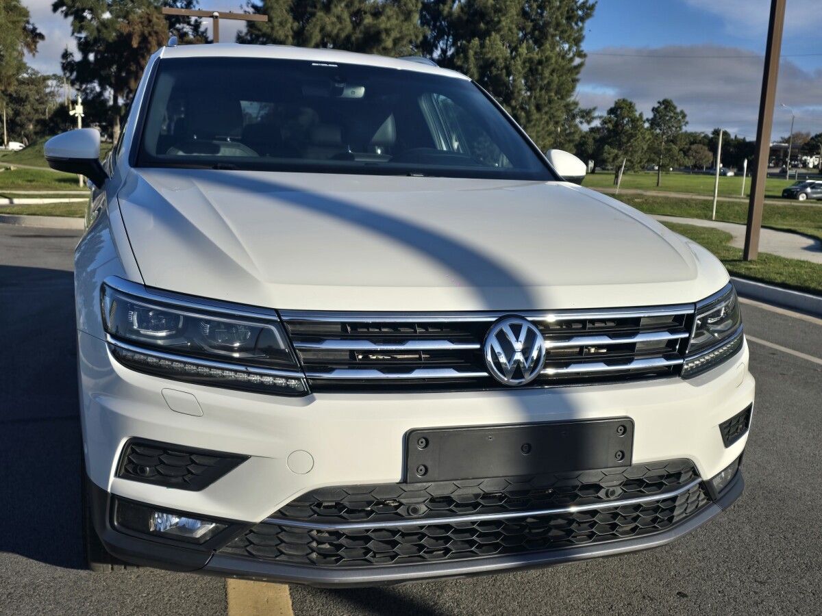 Volkswagen Tiguan Highline 2.0 7Pax | Permuta / Financia Volkswagen Tiguan Highline 2.0 7Pax | Permuta / Financia