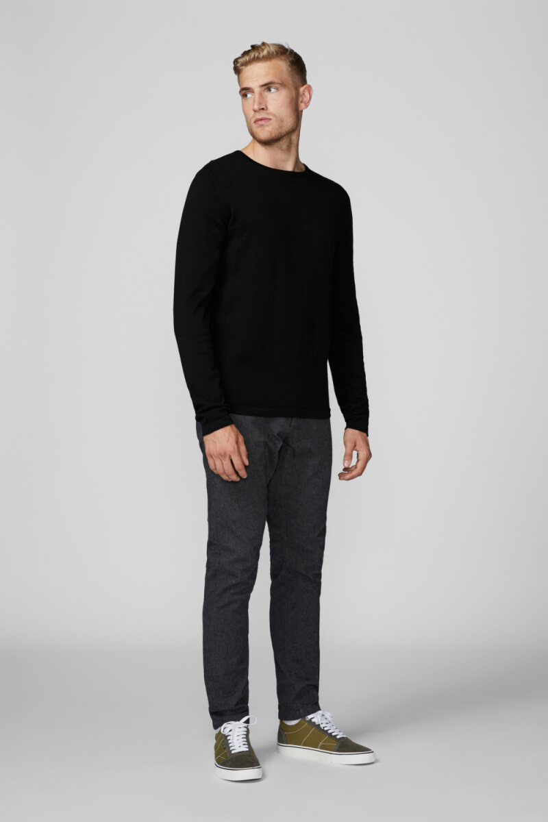 Sweater básico Black