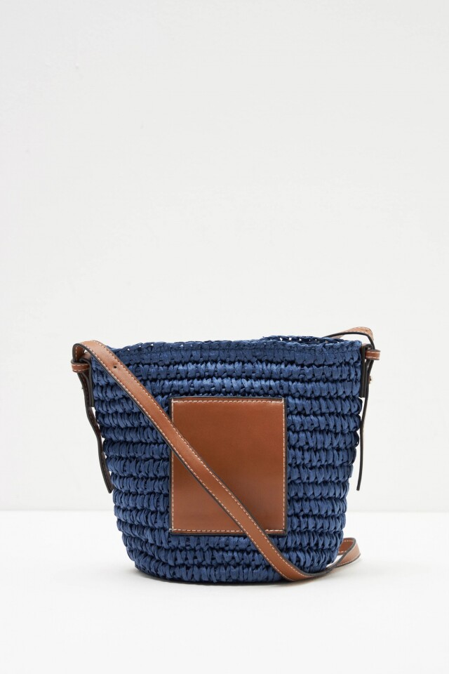 Bolso con bolsillo azul