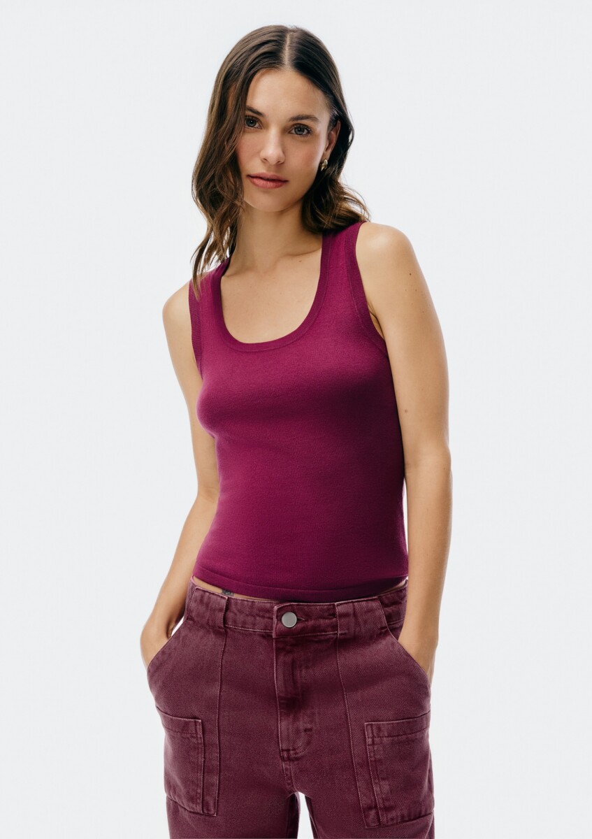 MUSCULOSA SLIM CUELLO EN U - VIOLETA 