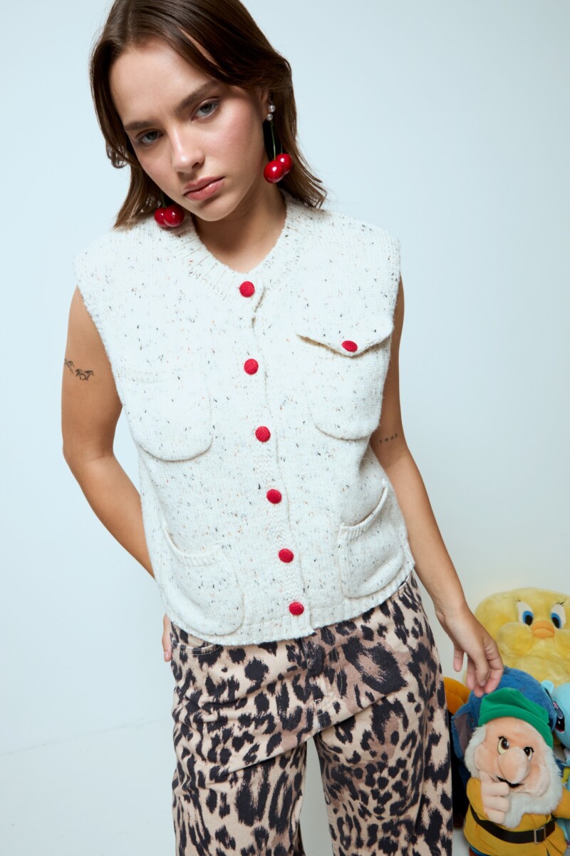 Chaleco buttons y bolsillo beige